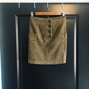 Bohme Boutique Olive Green Skirt